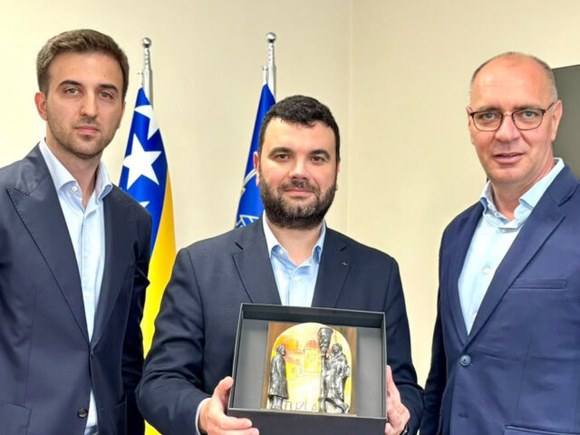 Tuzla i TK dobijaju 25 novih minibusa: Junuzović Kopex, GIPS i TEMSA predstavili naredne korake
